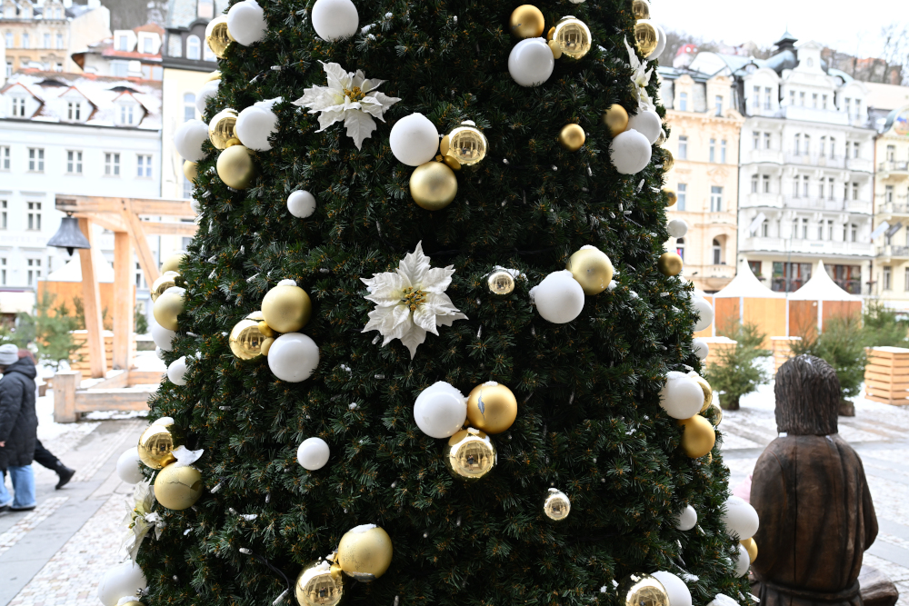 Detail of christmass tree in Karlovy Vary.