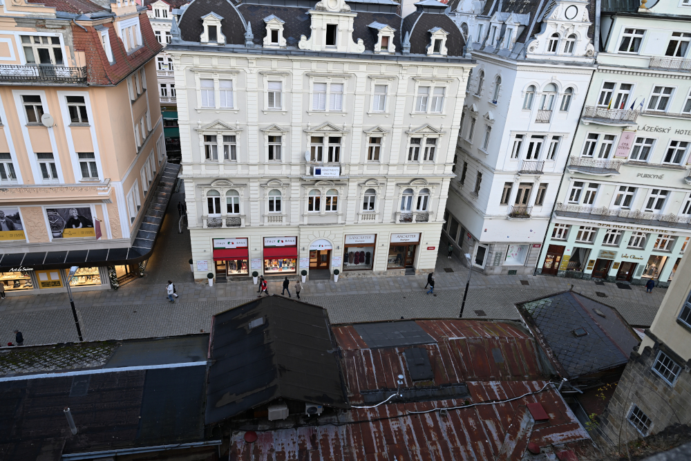 Street with shops Karlovy Vary